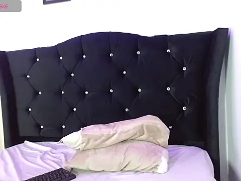 Iris_bloom69's cam snapshot