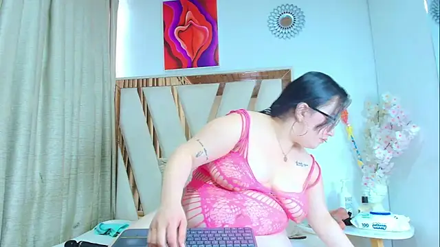 Zoe_Curvy's cam snapshot