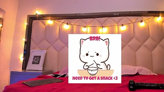 Scarletbigbug's cam snapshot