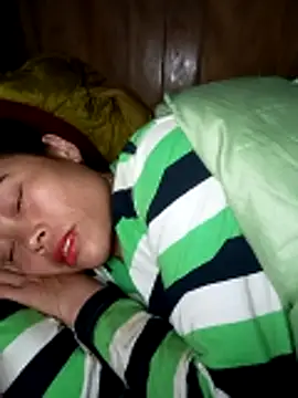 CoMay003's cam snapshot