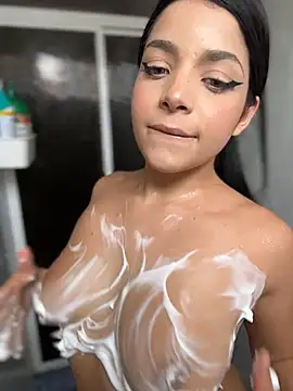 ArieliciousXXX live sex cam