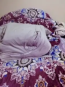 Laura-arabe live sex cam