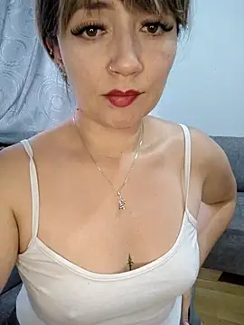 tata_sanz_ live sex cam