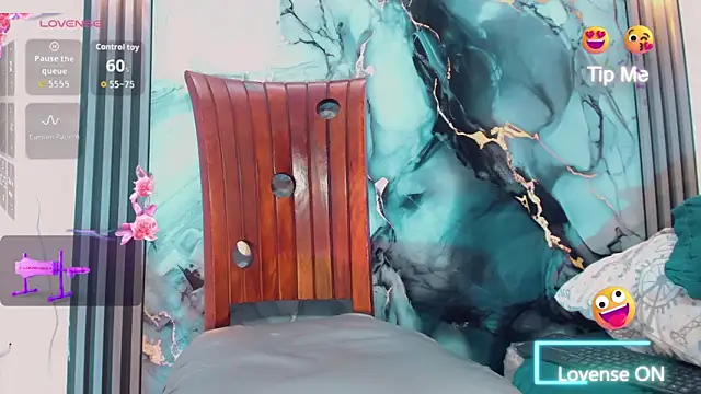 khiara_moretti live sex cam