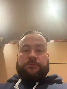 Daddy-Strokes live sex cam