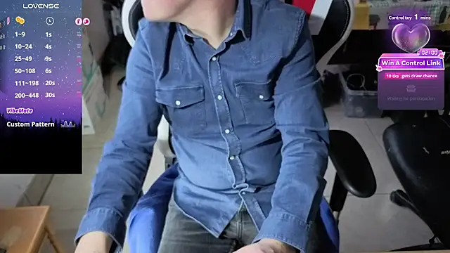 Naughty_toysboy live sex cam