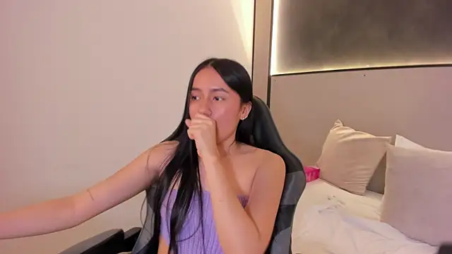 mia_slora's cam snapshot