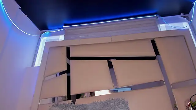 chrystal_js live sex cam