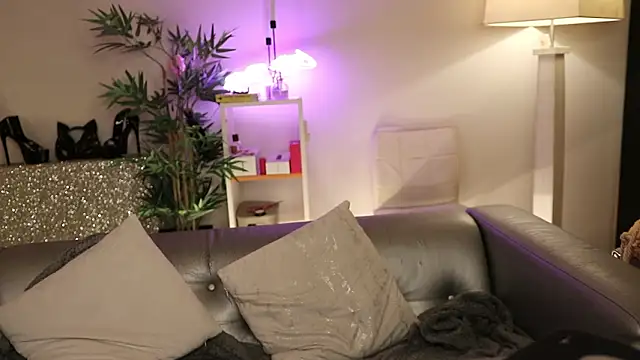 lyv_ty's cam snapshot