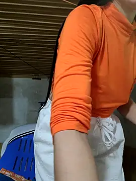 Basanis68's cam snapshot