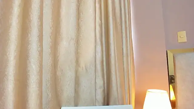 AntonellaHall_'s cam snapshot