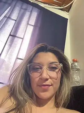 Isabella_Varella's cam snapshot