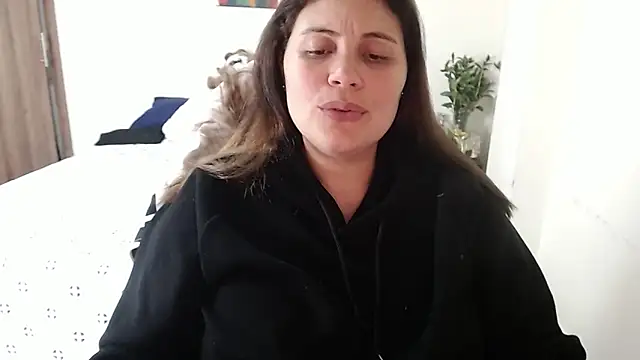 Secret_Bella's cam snapshot