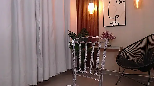 _Olivia_Fox_'s cam snapshot