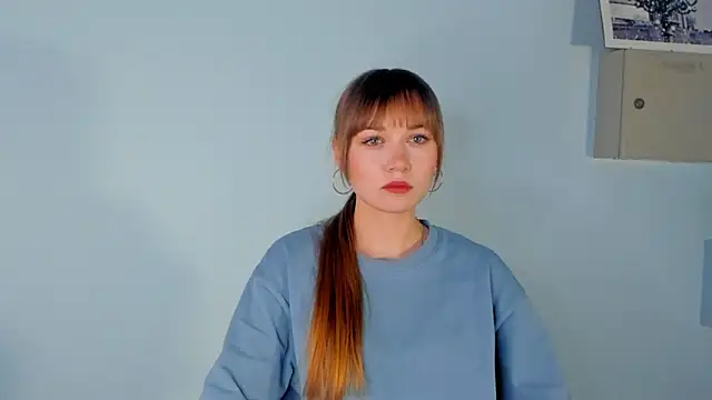 RegenaLinnen's cam snapshot