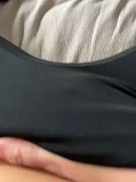 Busty-Brielle's cam snapshot