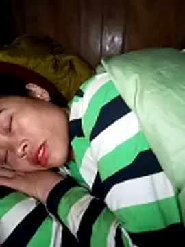 CoMay003's cam snapshot