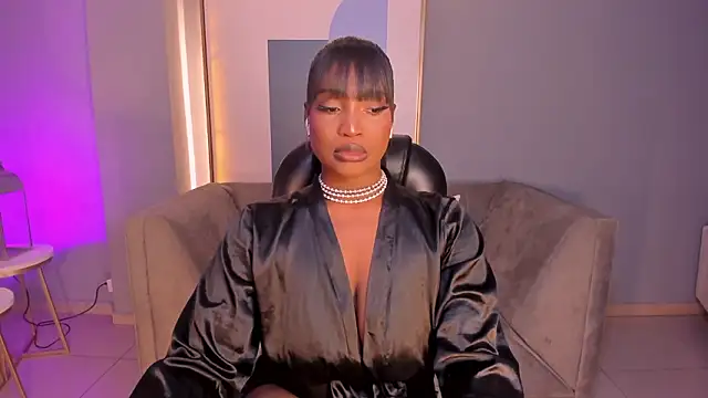 SavannahStorm's cam snapshot