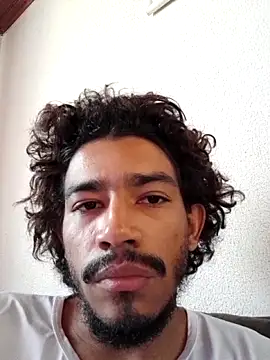 OfficialMineirinho live sex cam