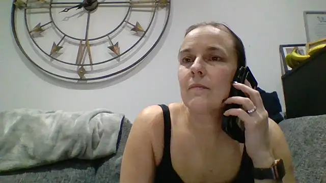 scrummymummy2 live sex cam