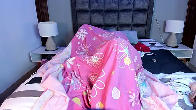 Susann_Ross's cam snapshot