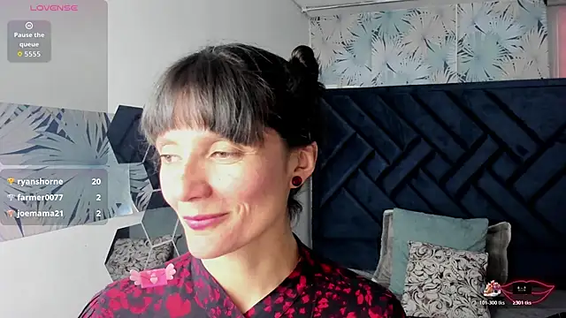 Valery_More__'s cam snapshot