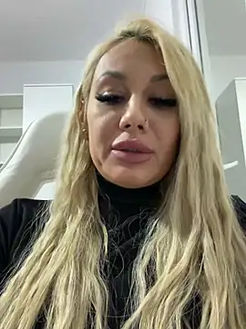 SonyaJoy's cam snapshot