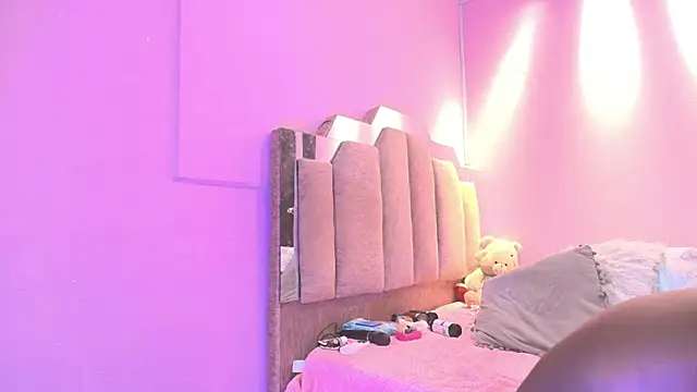 LoveQueen2's cam snapshot