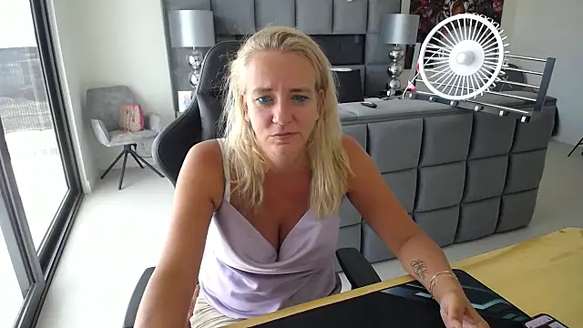 Wendysexyx's cam snapshot