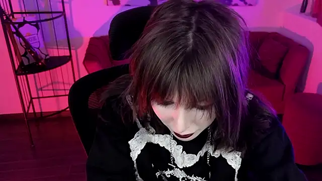 CrystallBloom's cam snapshot