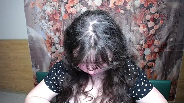 NeonilaLisova's cam snapshot