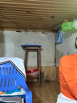 Basanis68's cam snapshot