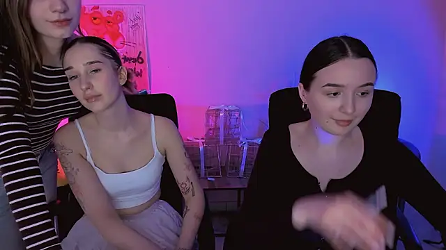 leslie_bird's cam snapshot