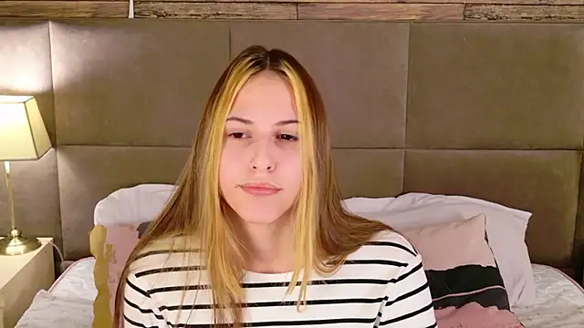 AriaBe11's cam snapshot