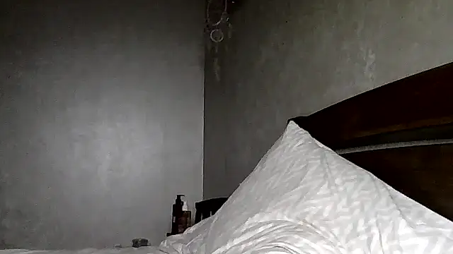 JulianaGold1's cam snapshot