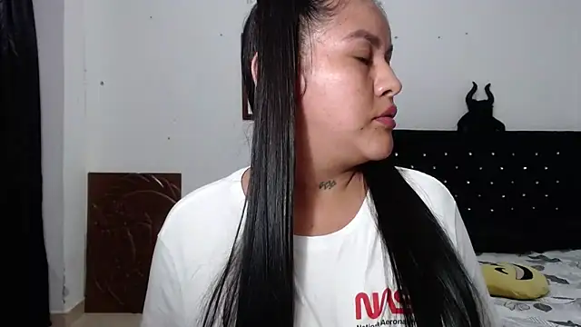 lovemee_30's cam snapshot