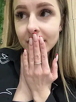 Lina_Away's cam snapshot