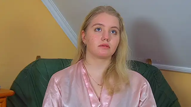 EmilyEvanse's cam snapshot