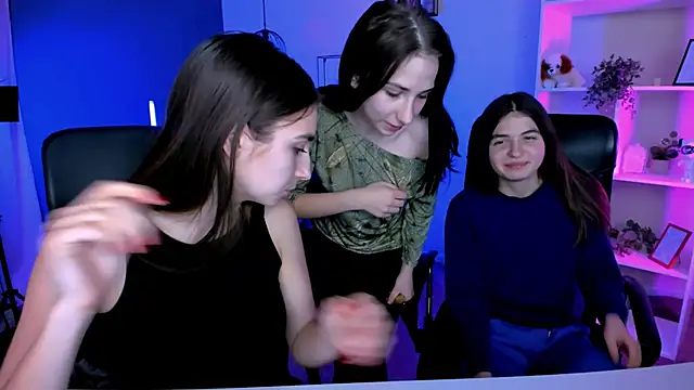 mila_firee's cam snapshot