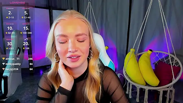 TessaGrays's cam snapshot