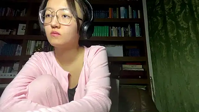 LinaClous's cam snapshot