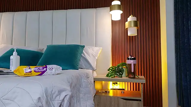 MeganCruzGB live sex cam