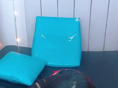 chloejonesrs707's cam snapshot