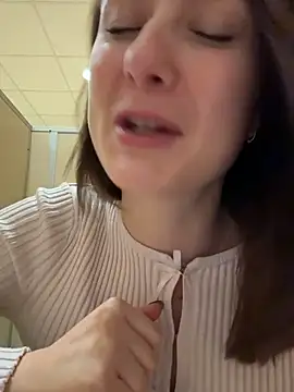 Dina_Tease live sex cam