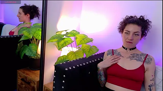 Iriis_Rose_'s cam snapshot