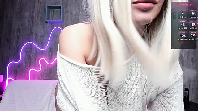 Stiflers_mum's cam snapshot