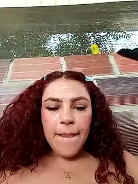 Mommy-Hot's cam snapshot