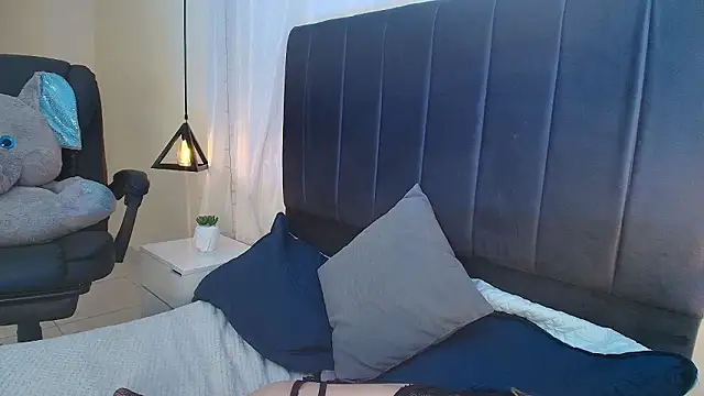 IvyBelle_'s cam snapshot