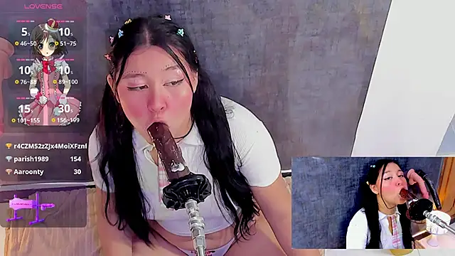 mia_celezte's cam snapshot