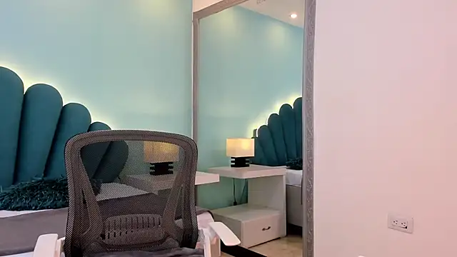 sharlott18's cam snapshot